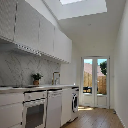 Petite Maison Avec Jardin شقة