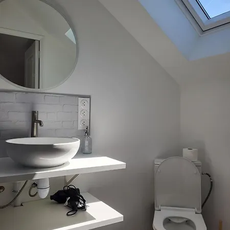 شقة Petite Maison Avec Jardin